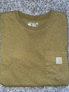 Women’s Carhartt Pocket TShirt NWOT